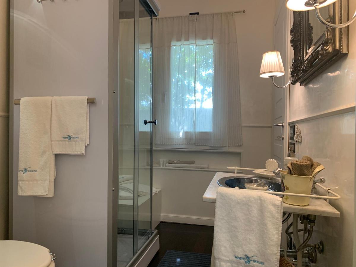 Guest house White House Luxury Hospitality 2*