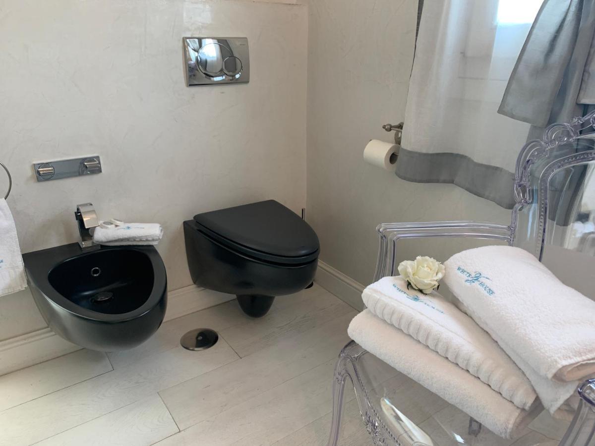 Guest house White House Luxury Hospitality