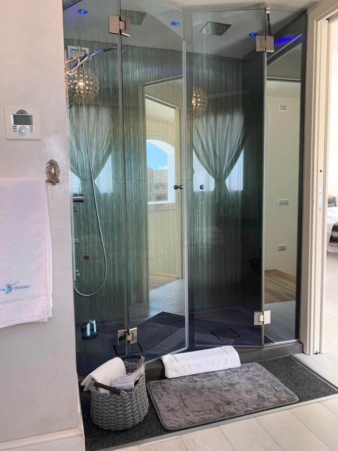 White House Luxury Hospitality